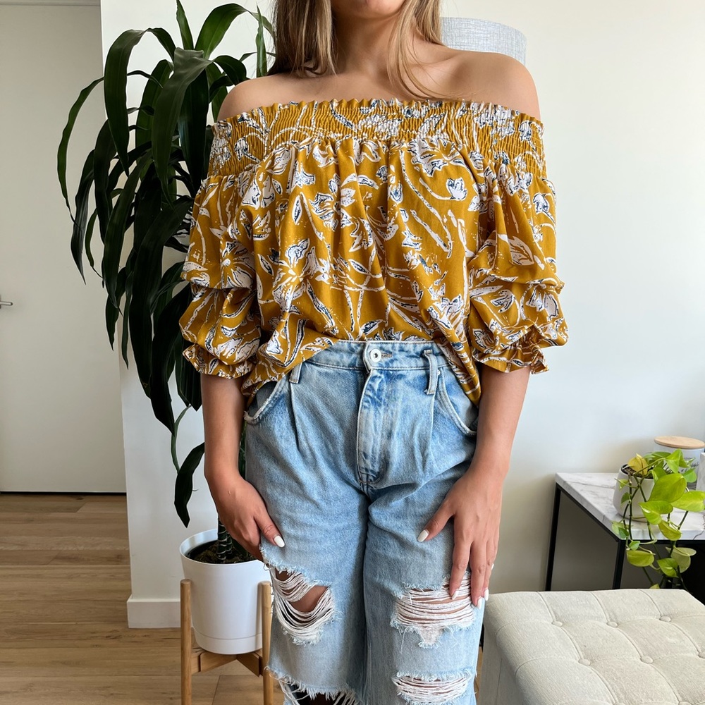 GORGE (Japan): Women’s Floral Yellow Blouse